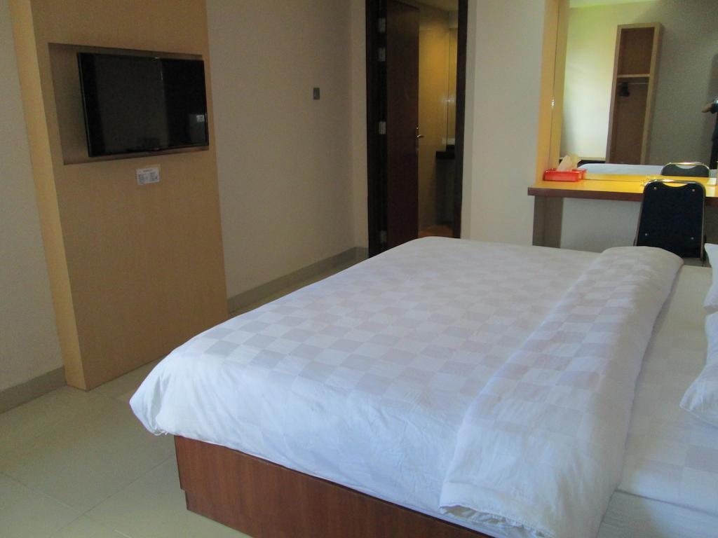 Borneo Hotel Понтианак Стая снимка